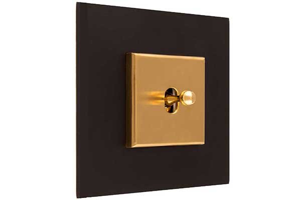 زیبایی و دوام؛ کلید و پریزهای مدرن با قاب هالوژن فلزی برای دکوراسیون خاص زیبایی و دوام؛ کلید و پریزهای مدرن با قاب هالوژن فلزی برای دکوراسیون خاص