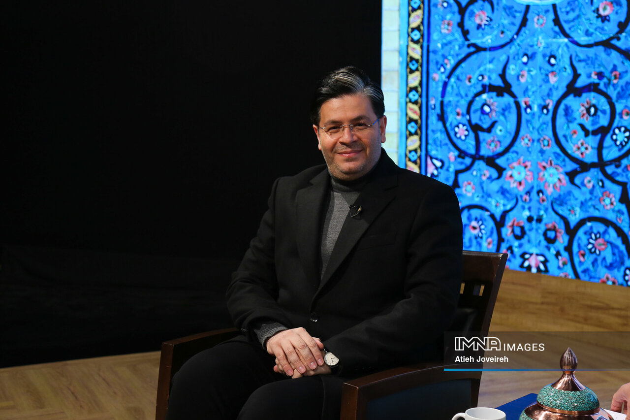 تماشای نصفجهان از دریچه اتوبوسهای گردشگری