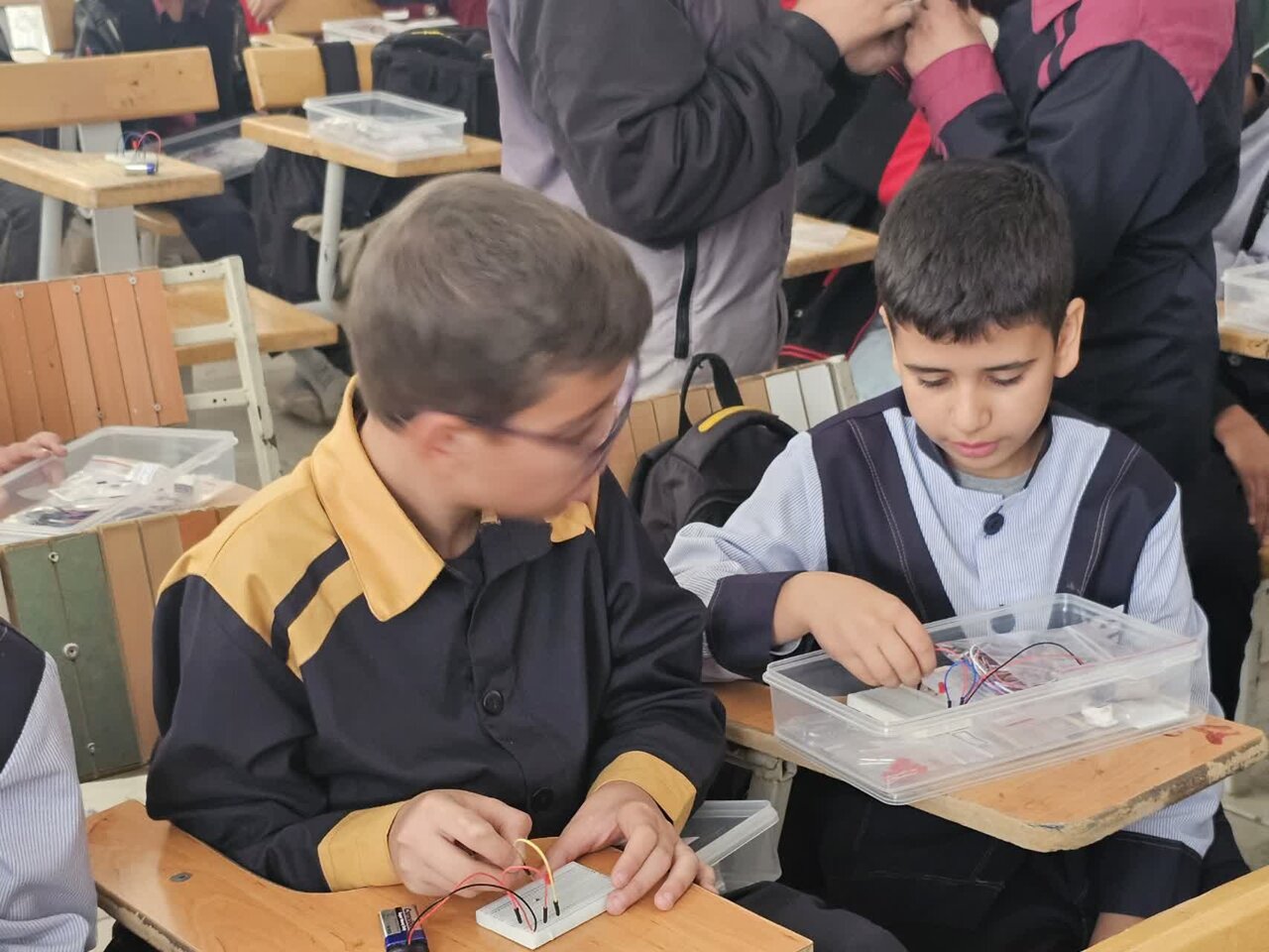 از کلاس ششم تا افقهای روشن آینده؛ داستان پارسا، دانشآموز مخترع ایرانی