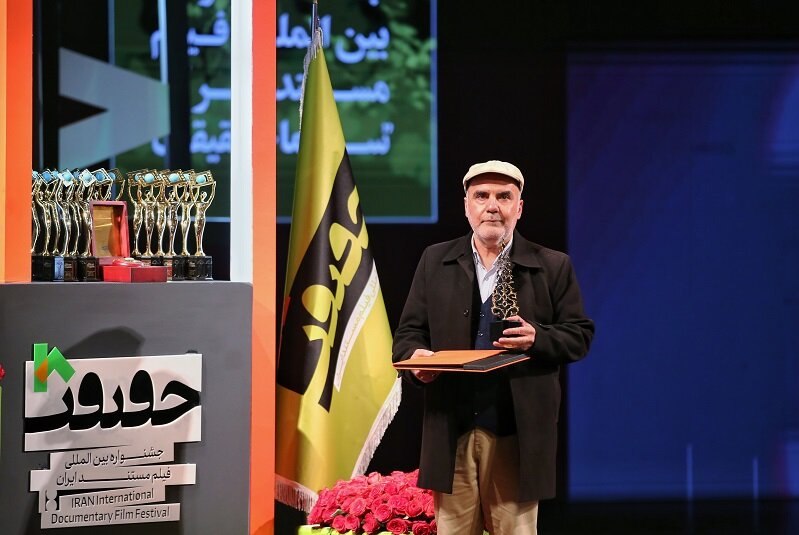 باید بتوانیم مفاهیم گفتمان انقلاب را بازسازی و بهروزرسانی کنیم