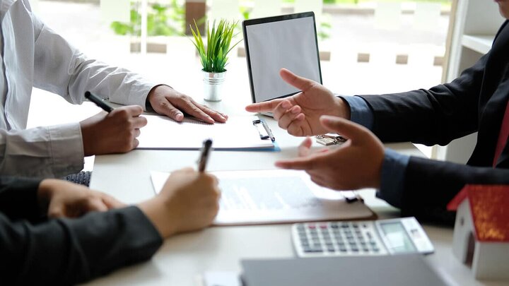 نرم افزارهای مدیریت املاک به چه صورت به مشاورین املاک کمک می کنند؟ نرم افزارهای مدیریت املاک به چه صورت به مشاورین املاک کمک می کنند؟