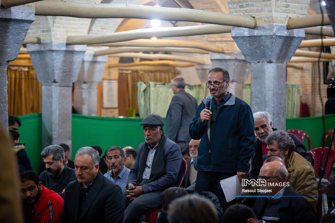 اهالی منطقه ۶ در دیدار با شهردار اصفهان چه گفتند؟