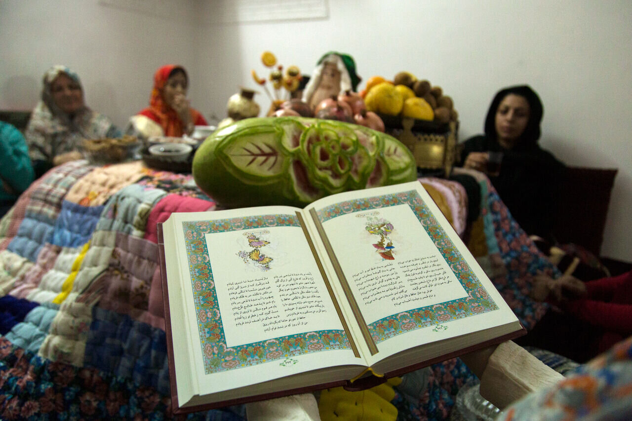 شب یلدا ۱۴۰۳ ایران و چله نشینی با طعم بینالملل