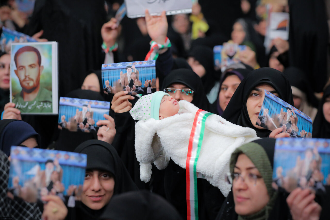 مادران، تربیتی از جنس نوازش و احساس