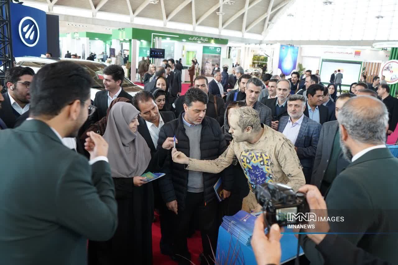 حضور دبیرخانه فرهنگی زایندهرود دربیستودومین نمایشگاه بینالمللی محیطزیست