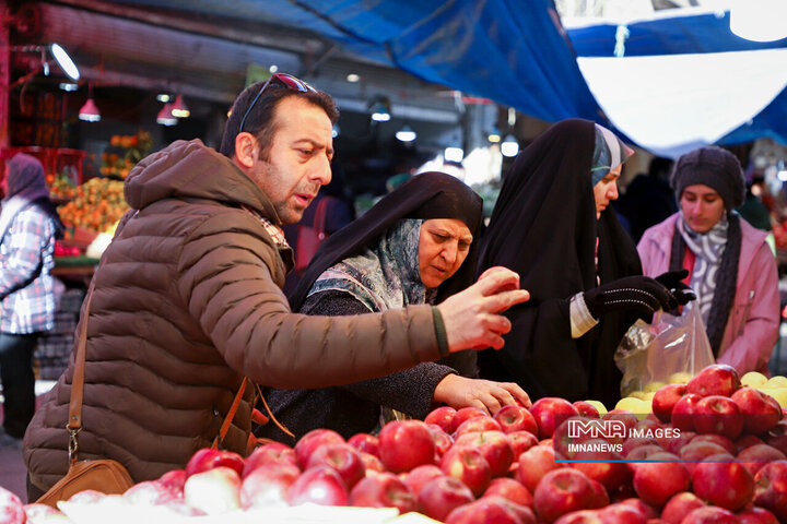 بازار داغ شب یلدا