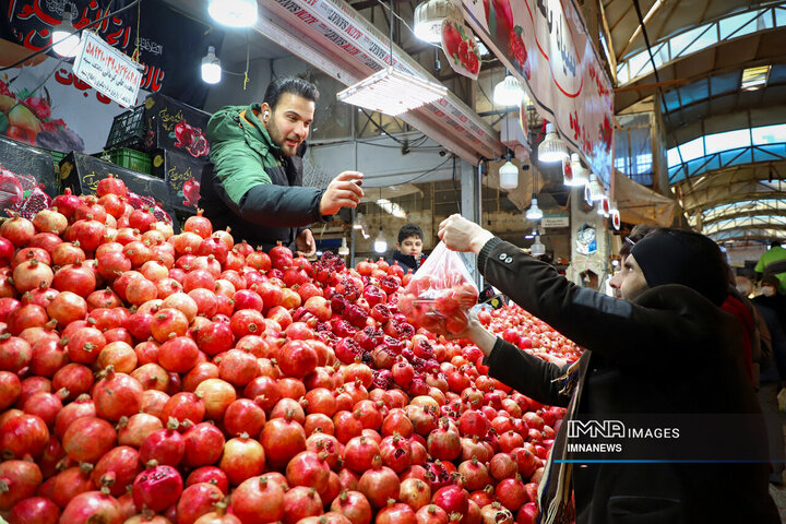 بازار داغ شب یلدا