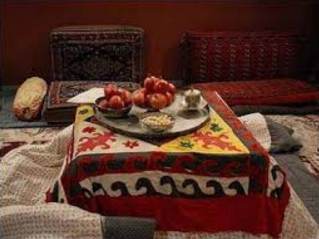 محفل مازندرانیها در طولانیترین شب سال/ شبچَره و بِشتِ زیک با شبنشینی یلدایی