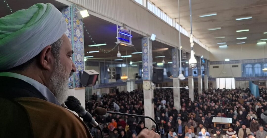 حضور پرشور مردم در حرم حضرت زینب (س) +تصاویر