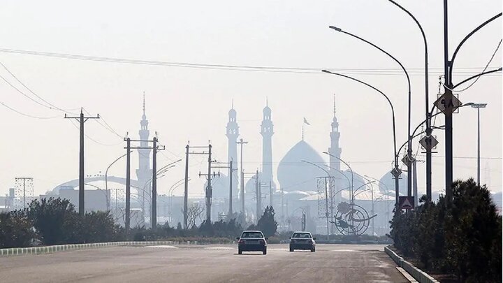 هوای قم در شرایط ناسالم برای همه گروه‌ها قرار گرفت