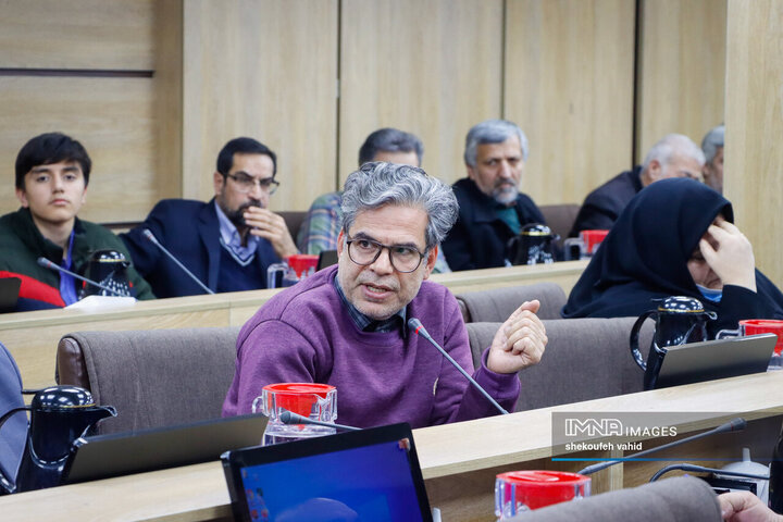 نشست نماینده مجلس شورای اسلامی با نخبگان اصفهانی