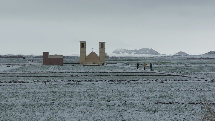 فیلم| نایین با اولین برف زمستانی سفیدپوش شد