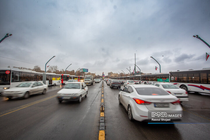 آیین ورود ۳۷ دستگاه اتوبوس جدید شهری به ناوگان حمل‌ونقل عمومی اصفهان