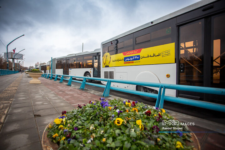 آیین ورود ۳۷ دستگاه اتوبوس جدید شهری به ناوگان حمل‌ونقل عمومی اصفهان