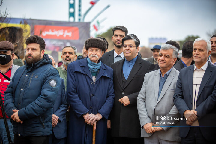 آیین ورود ۳۷ دستگاه اتوبوس جدید شهری به ناوگان حمل‌ونقل عمومی اصفهان