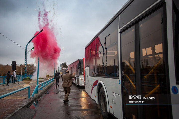 آیین ورود ۳۷ دستگاه اتوبوس جدید شهری به ناوگان حمل‌ونقل عمومی اصفهان