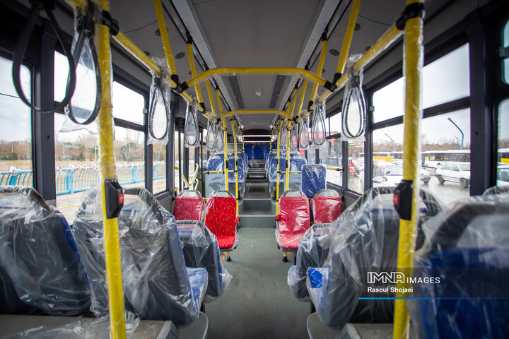 آیین ورود ۳۷ دستگاه اتوبوس جدید شهری به ناوگان حمل‌ونقل عمومی اصفهان