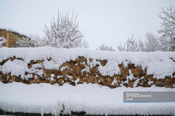 طبیعت برفی روستای «مهرآباد» اراک