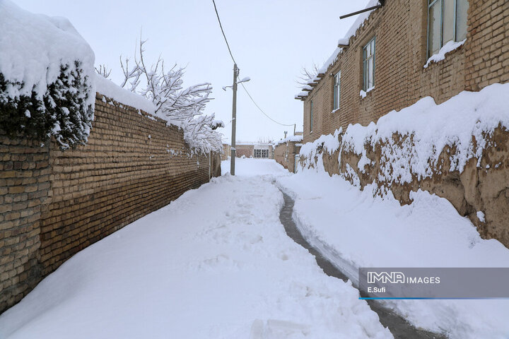 طبیعت برفی روستای «مهرآباد» اراک