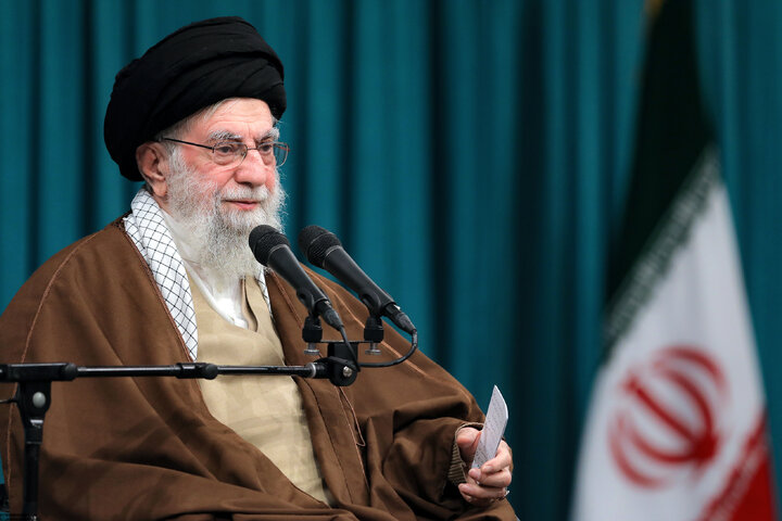 Ayatollah Khamenei Commends Palestinian Resistance as Gaza Ceasefire Unfolds