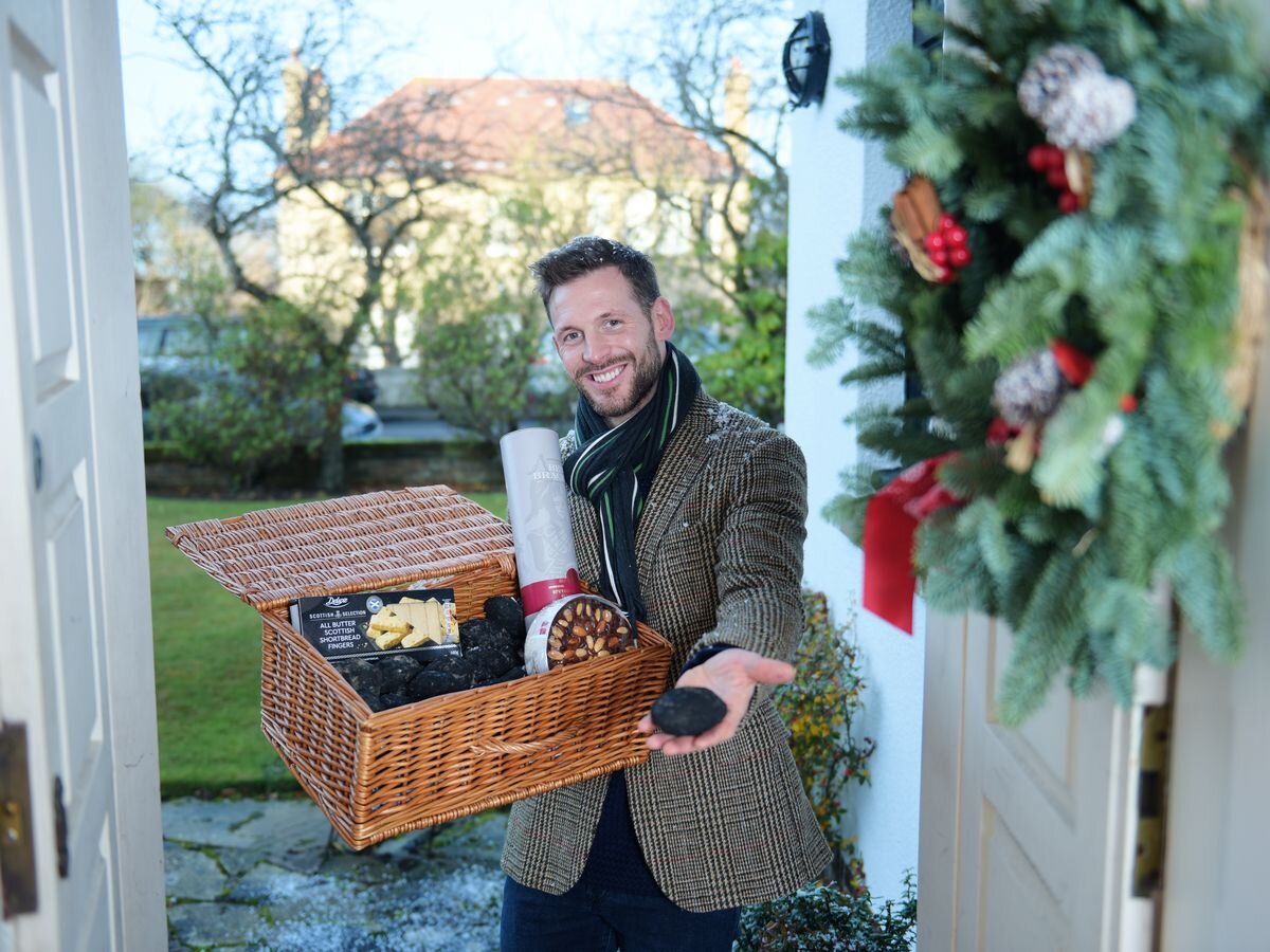 روز سال نو باید با خوشقدمی مومشکی شروع شود