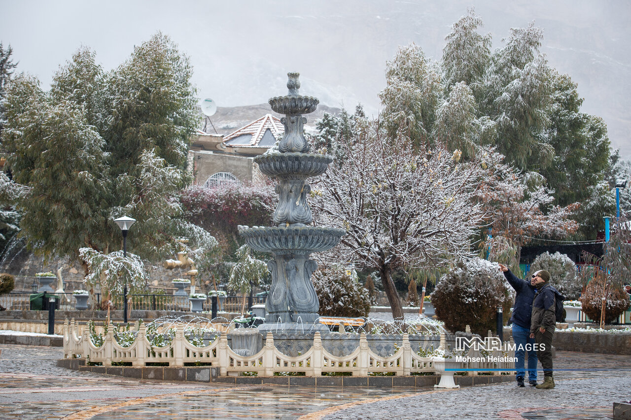 Isfahan's First Snow; Winter Wonderland Unveils City's Timeless Beauty