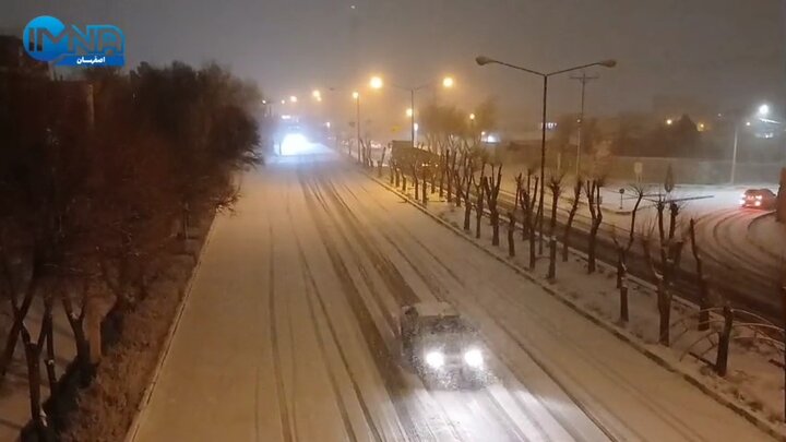 فیلم| بارش برف زمستانی در دهاقان