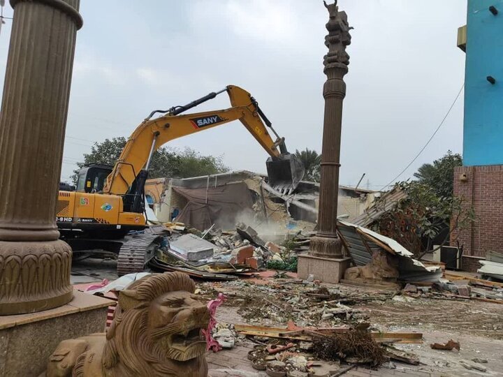 مجموعه داریوش بندرعباس با حکم قطعی دادگاه تخریب شد