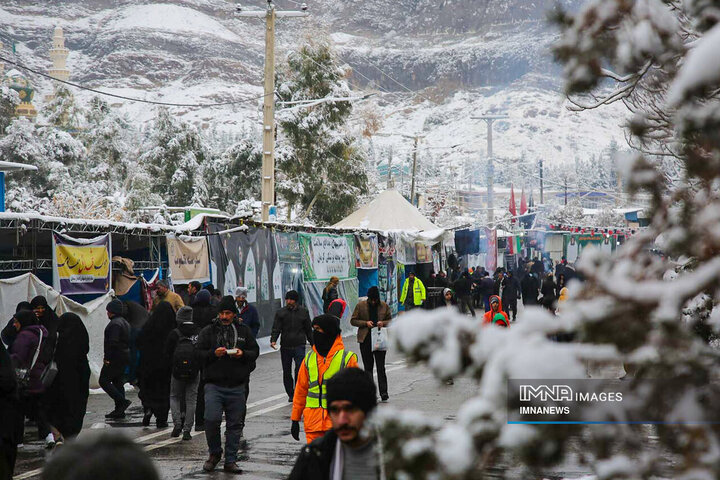 حال‌و‌هوای گلستان شهدای کرمان در سالروز شهادت حاج قاسم