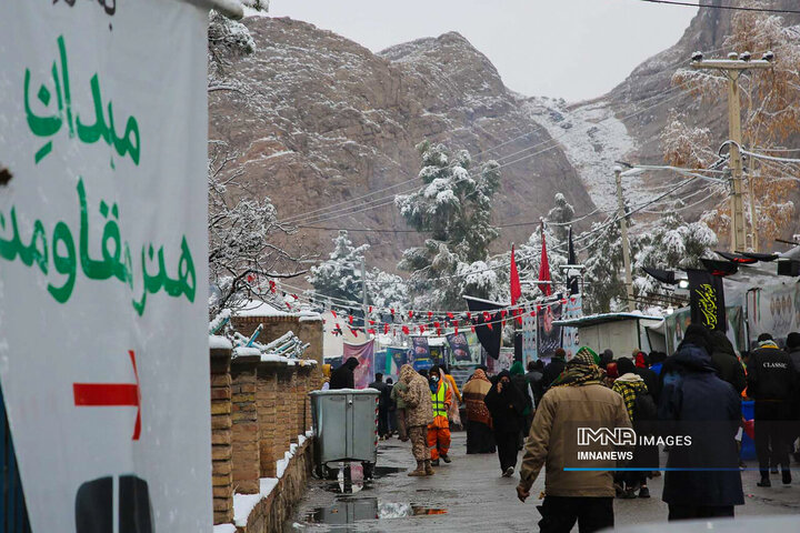 حال‌و‌هوای گلستان شهدای کرمان در سالروز شهادت حاج قاسم