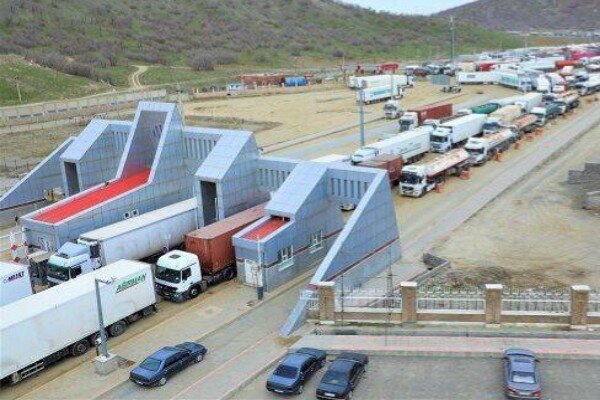 فیلم| شروع مجدد فعالیت کامیون‌ها در کردستان