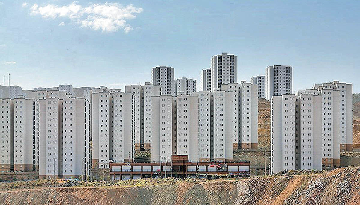 از تعهد قانونی تا عملیاتی شدن طرحهای مسکن در دولت شهید رئیسی