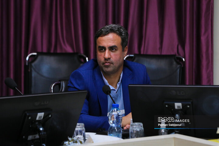 تحول در زیرساخت‌های روشنایی تخت‌فولاد و گلستان شهدا؛ حرکت به‌سوی روشنایی هوشمند پایدار