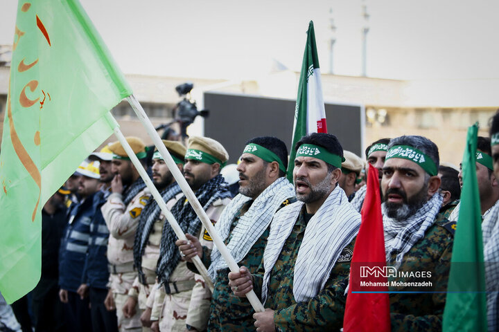 نمایش مردمی شکوه اقتدار استان قم