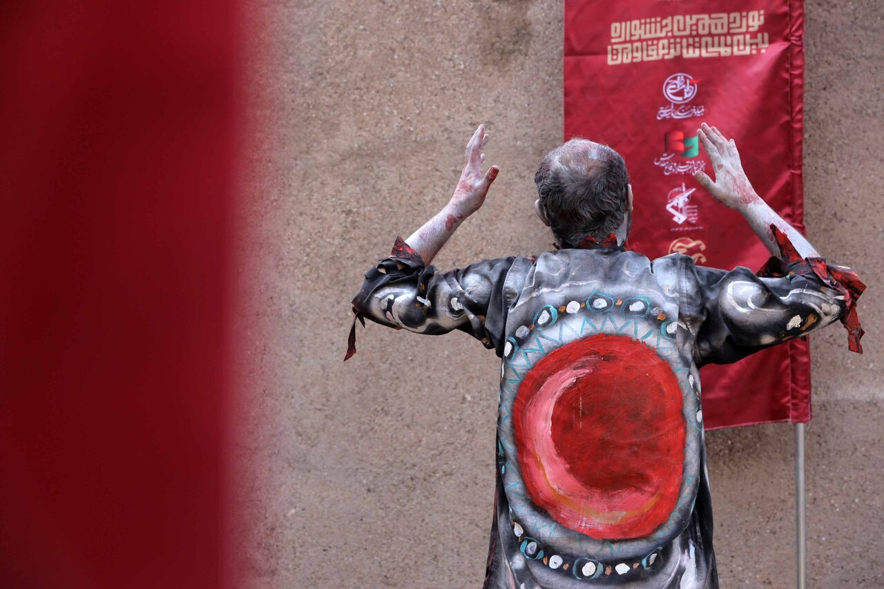 تئاتر مقاومت نیازمند چشمانداز بلندمدت/ نقد و پژوهش، ضرورتی که دیده نمیشود