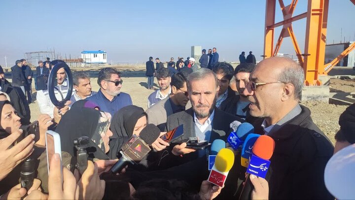 کارگران پتروشیمی سنقر به سرکار خود بازگردند و پروژه فعال شود