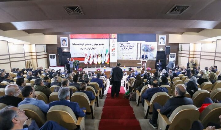 جذب گردشگر منجر به اشتغال ثروت ساز می‌شود