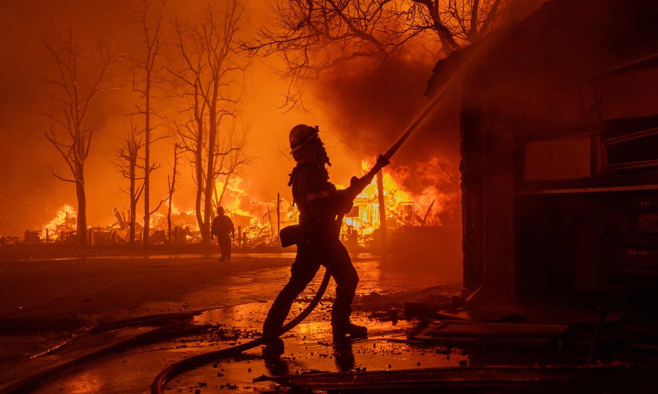 Los Angeles Engulfed in Devastating Wildfires: Crisis of Nature, Governance