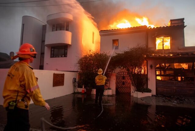 عکس آتشسوزی لس آنجلس در رسانهها