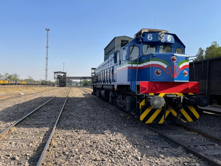 ۴۰۰ دستگاه لکوموتیو به شبکه حملونقل ریلی افزوده میشود