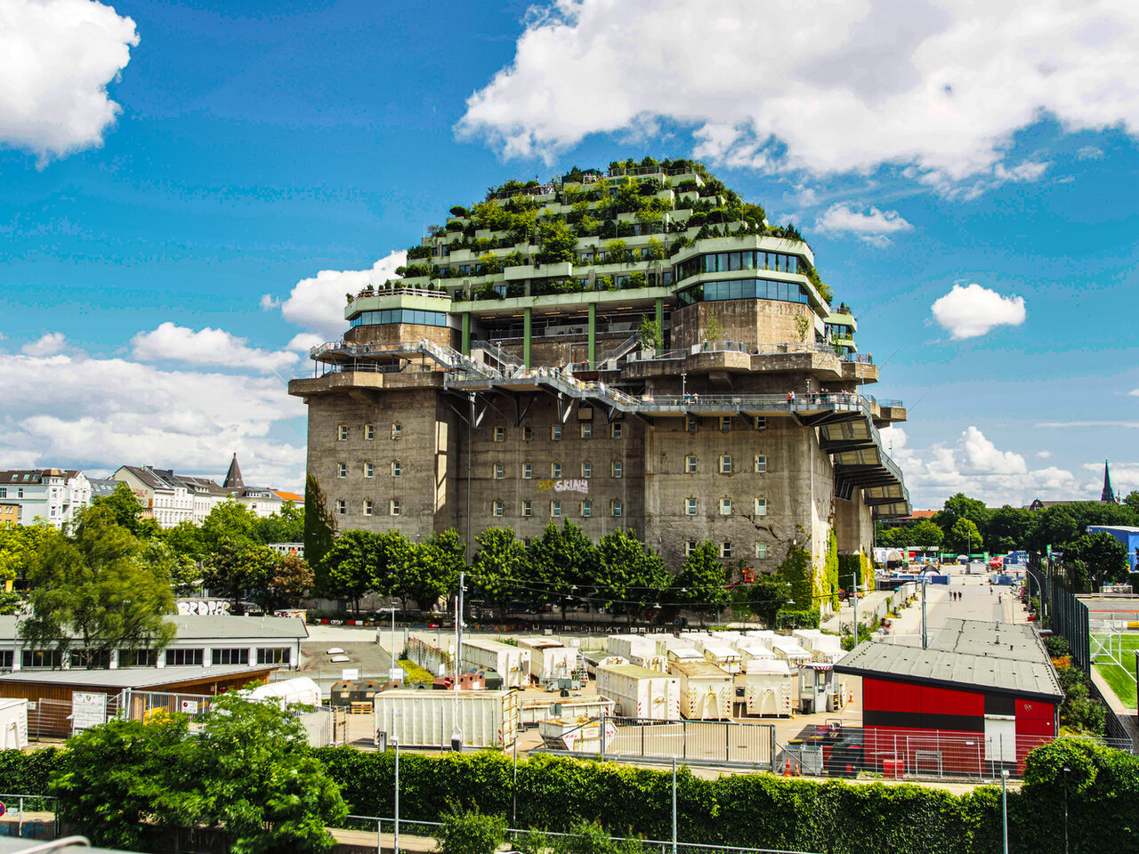 چرا باید به ساختمانهای قدیمی شهر زندگی دوباره بخشید؟