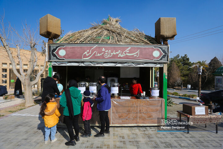 حال و هوای آرامستان باغ رضوان در روز پدر