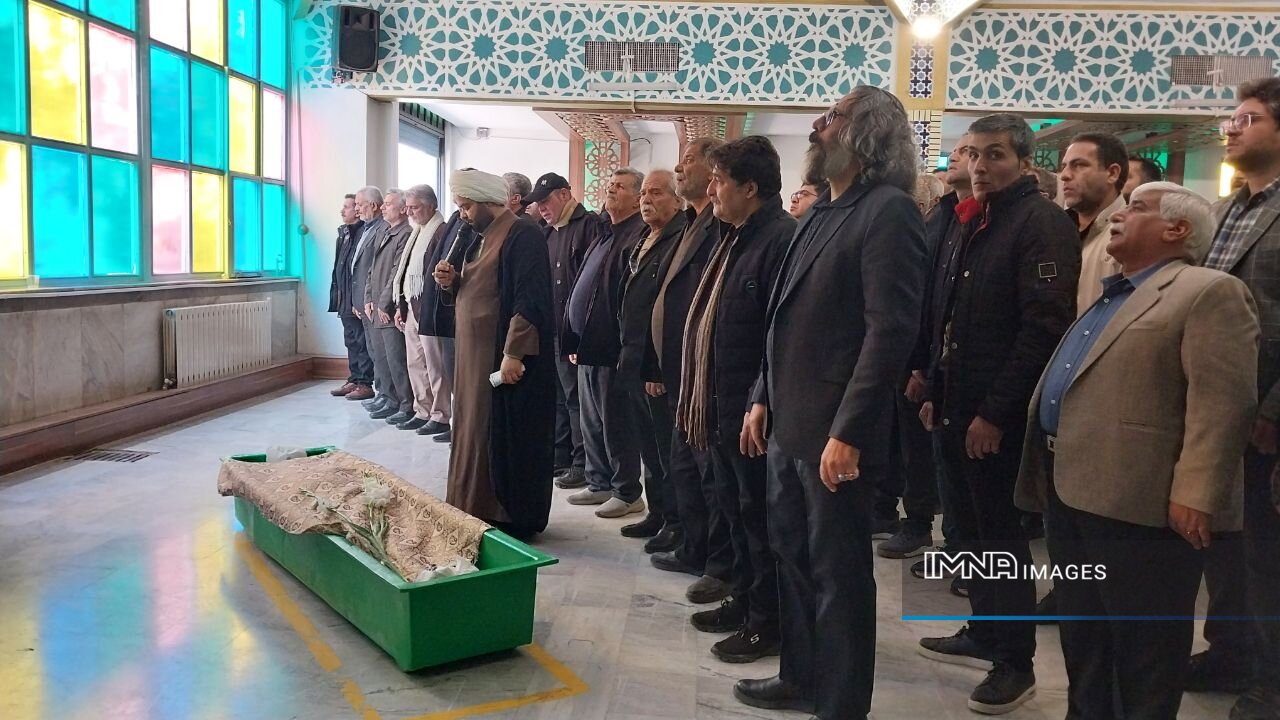 دقایقی با راست قامتان آرمیده در باغ رضوان در روزی بهنام «پدر»