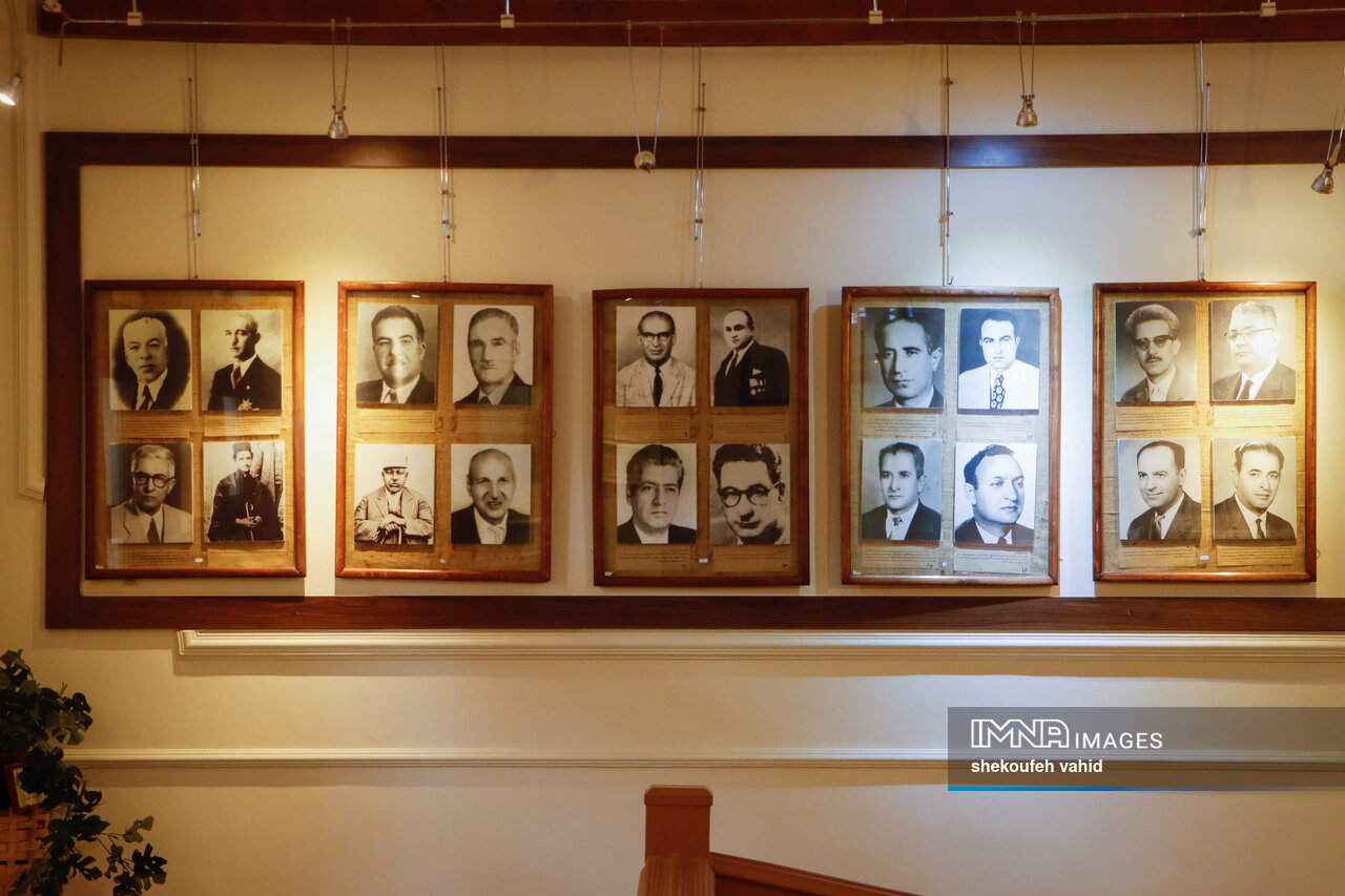 کتب درسی؛ امانتدار گنجینههایی ارزشمند از گذشته برای نسل آینده