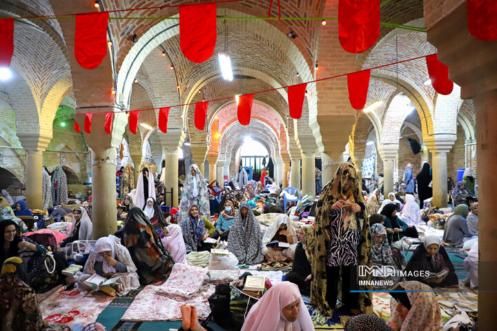 مراسم معنوی اعتکاف در همدان