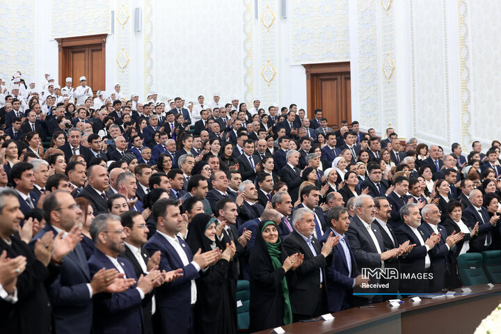 حضور رئیس جمهور در دانشگاه علوم پزشکی ابوعلی سینای تاجیکستان