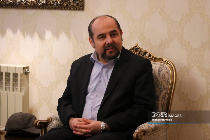 دیدار استاندار اصفهان با استاد آواز ایرانی