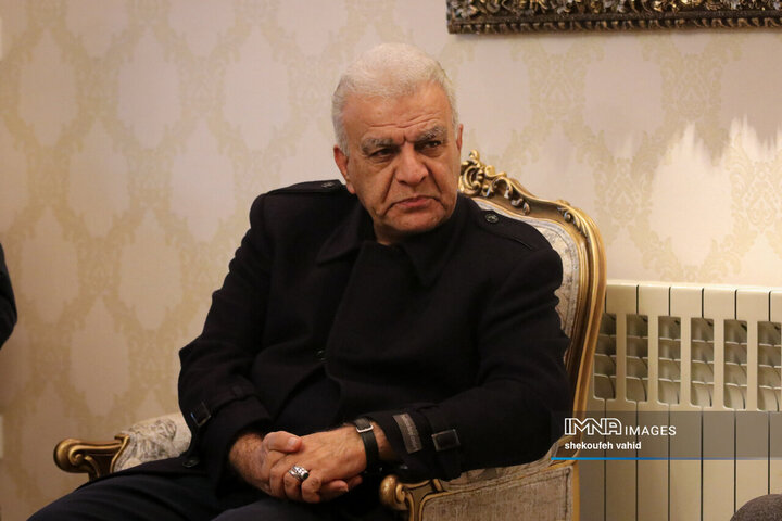 دیدار استاندار اصفهان با استاد آواز ایرانی