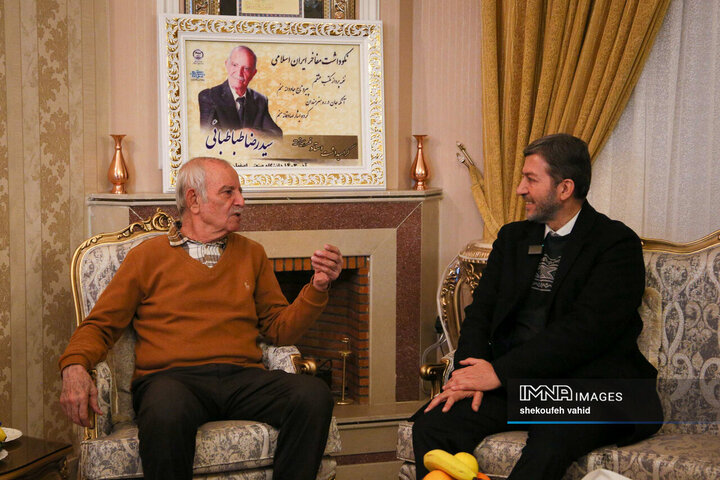 دیدار استاندار اصفهان با استاد آواز ایرانی