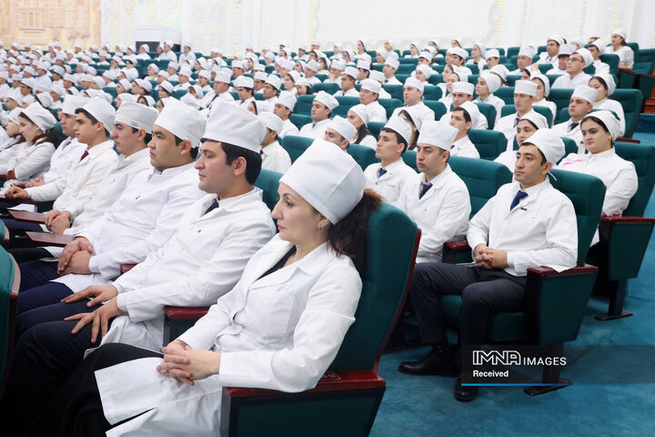 حضور در دانشگاه علوم پزشکی ابوعلی سینای تاجیکستان